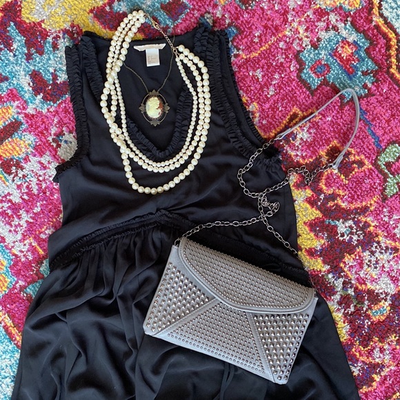 NWOT H&M black ruffle dress - Picture 2 of 9